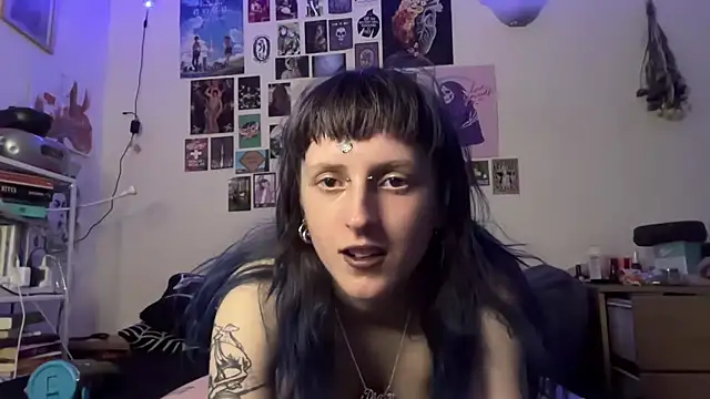 batzy666 online show from June 6, 2026, 2:55 pm