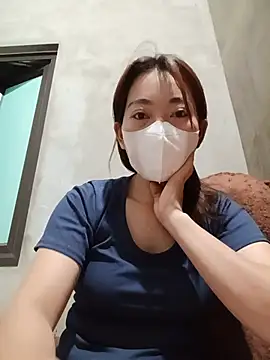 Snapshot of -Trinina- chatting on June 26, 2026, 2:10 pm -Trinina- online show from June 26, 2026, 2:10 pm