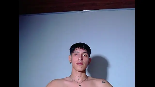 Snapshot of rowanbig chatting on July 9, 2026, 3:21 am rowanbig online show from July 9, 2026, 3:21 am