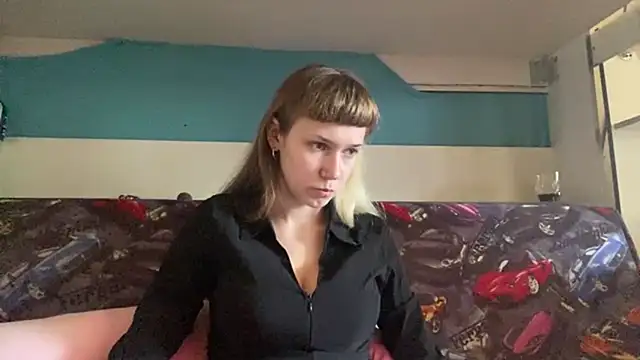 Snapshot of BuffTow chatting on June 10, 2026, 2:16 pm BuffTow online show from June 10, 2026, 2:16 pm