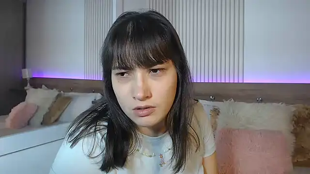 Snapshot of ValentinaGreyy chatting on June 15, 2026, 10:23 pm ValentinaGreyy online show from June 15, 2026, 10:23 pm