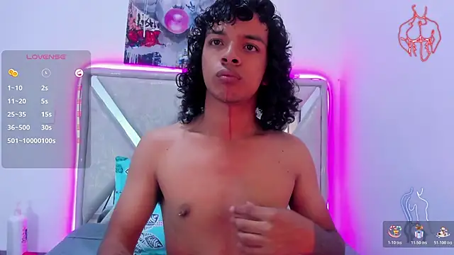 Snapshot of Lucas_cruz1 chatting on July 2, 2026, 3:23 am Lucas cruz1 online show from July 2, 2026, 3:23 am