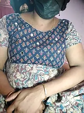 Snapshot of mallu_bindhu chatting on July 21, 2026, 7:05 pm mallu bindhu online show from July 21, 2026, 7:05 pm