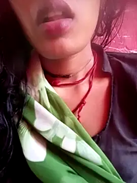 Snapshot of Cut_means47 chatting on July 8, 2026, 7:57 am Cut means47 online show from July 8, 2026, 7:57 am