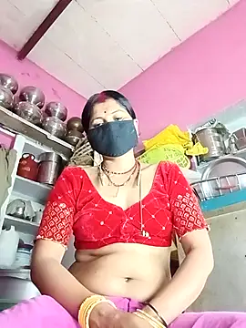Snapshot of Cutleun2 chatting on July 17, 2026, 10:36 pm Cutleun2 online show from July 17, 2026, 10:36 pm