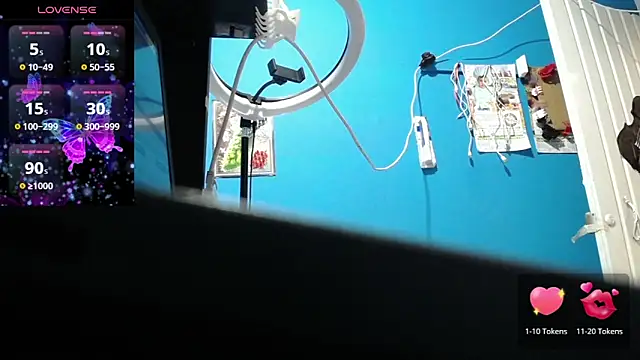 cairohot online show from September 27, 2025, 8:25 pm