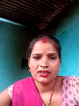 Snapshot of Divya_hot88 chatting on June 6, 2026, 1:05 pm Divya hot88 online show from June 6, 2026, 1:05 pm