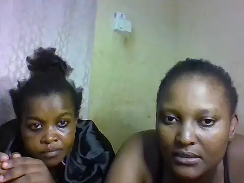 Snapshot of Hotsexy_caramel chatting on May 31, 2026, 2:13 pm Hotsexy caramel online show from May 31, 2026, 2:13 pm