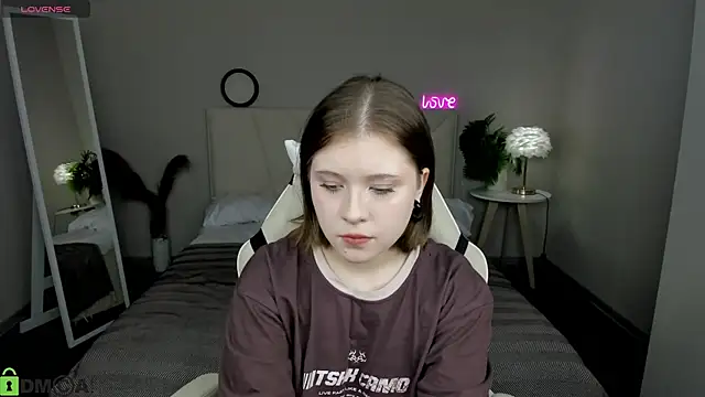 Kylie-Voss online show from July 8, 2026, 3:00 am