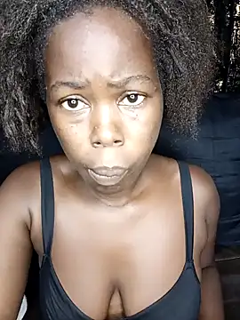 Freakyapple1 online show from June 14, 2026, 5:42 am
