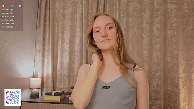 JenevaLitalien online show from June 25, 2026, 6:12 pm