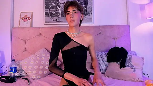 Liam Leone online show from June 11, 2026, 12:32 am