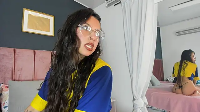 Snapshot of Violeta_muns chatting on June 23, 2026, 5:55 pm Violeta muns online show from June 23, 2026, 5:55 pm