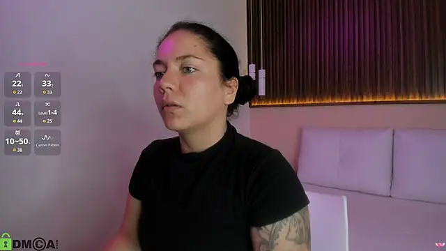 Snapshot of rebecaa_grey chatting on July 4, 2026, 2:01 pm rebecaa grey online show from July 4, 2026, 2:01 pm