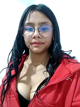 Sofielovee-01 online show from July 17, 2026, 12:50 am