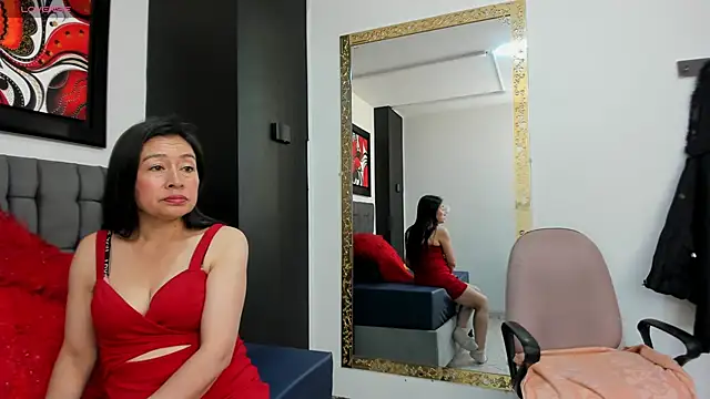 Snapshot of HelenaQuintana chatting on June 3, 2026, 8:14 pm HelenaQuintana online show from June 3, 2026, 8:14 pm