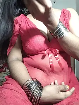 Snapshot of Red_Wine1 chatting on July 6, 2026, 11:29 pm Red Wine1 online show from July 6, 2026, 11:29 pm