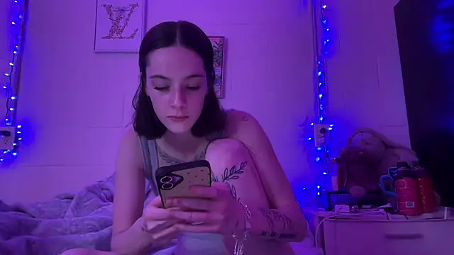 Snapshot of Faithluvv05 chatting on June 2, 2026, 11:07 pm Faithluvv05 online show from June 2, 2026, 11:07 pm