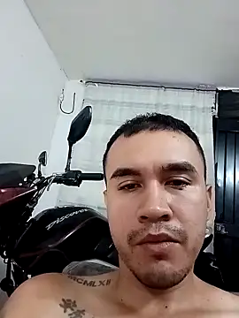 Snapshot of ANDRES_HOT-1996 chatting on April 29, 2026, 10:30 am ANDRES HOT-1996 online show from April 29, 2026, 10:30 am