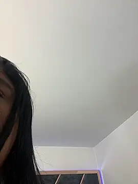 Snapshot of FoxySkye chatting on June 26, 2026, 5:01 am FoxySkye online show from June 26, 2026, 5:01 am