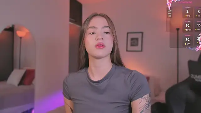 LizzyColins online show from July 1, 2026, 7:24 pm