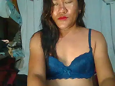Snapshot of miyalicious chatting on July 9, 2026, 1:37 pm miyalicious online show from July 9, 2026, 1:37 pm