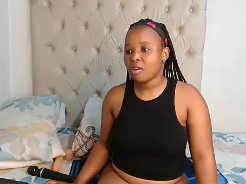 Snapshot of Lihle_00 chatting on June 24, 2026, 3:11 pm Lihle 00 online show from June 24, 2026, 3:11 pm