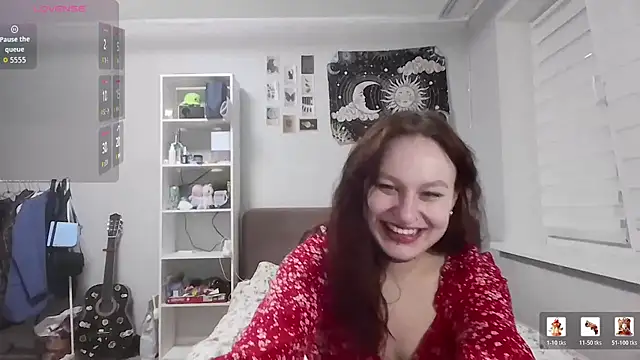 Snapshot of LoiseLovetto chatting on July 4, 2026, 4:24 pm LoiseLovetto online show from July 4, 2026, 4:24 pm