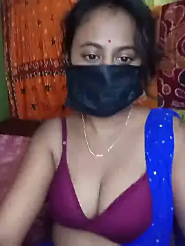 Sayanichatterjee024 online show from July 3, 2026, 10:43 am
