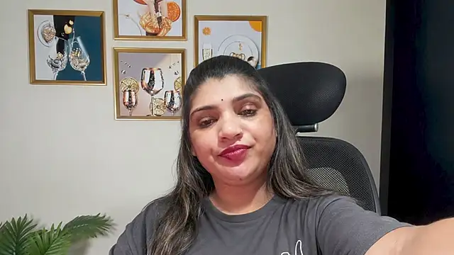 Snapshot of Hottiehaniya7245 chatting on June 1, 2026, 6:59 am Hottiehaniya7245 online show from June 1, 2026, 6:59 am