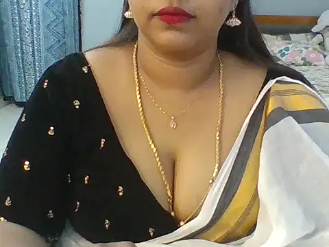 Snapshot of Tamil_hot_Meenu chatting on June 23, 2026, 6:11 am Tamil hot Meenu online show from June 23, 2026, 6:11 am