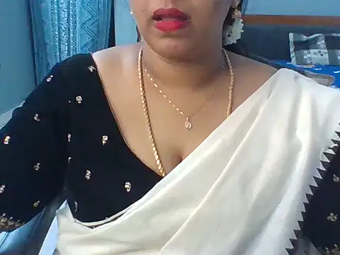 Snapshot of Tamil_hot_Meenu chatting on July 8, 2026, 4:55 pm Tamil hot Meenu online show from July 8, 2026, 4:55 pm