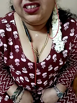 Snapshot of silky_rose29 chatting on June 12, 2026, 7:40 am silky rose29 online show from June 12, 2026, 7:40 am