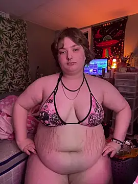 Snapshot of MollyStonez4200 chatting on June 9, 2026, 12:22 am MollyStonez4200 online show from June 9, 2026, 12:22 am