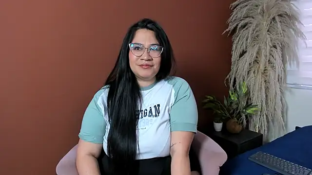 Snapshot of Ambar_Monroe_ chatting on June 2, 2026, 12:29 pm Ambar Monroe online show from June 2, 2026, 12:29 pm