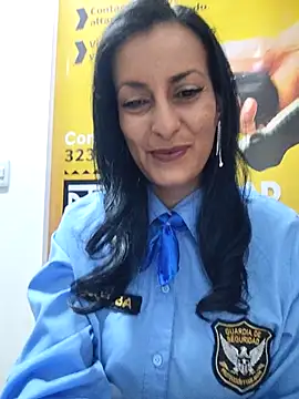 Snapshot of ALEJANDRA__28 chatting on June 17, 2026, 1:23 pm ALEJANDRA 28 online show from June 17, 2026, 1:23 pm