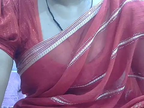 Snapshot of hey_darling_ chatting on July 5, 2026, 11:06 am hey darling online show from July 5, 2026, 11:06 am