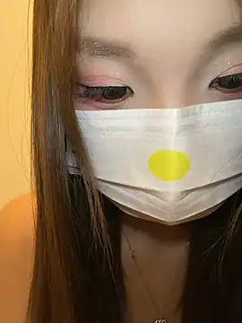 Snapshot of QIQI-QIQI-01 chatting on June 26, 2026, 9:57 am QIQI-QIQI-01 online show from June 26, 2026, 9:57 am
