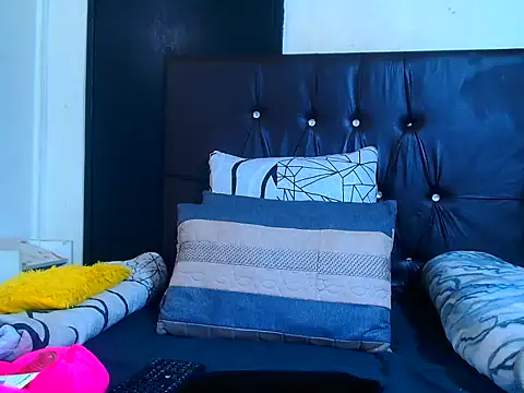sexybitchh22 online show from June 30, 2026, 9:05 pm