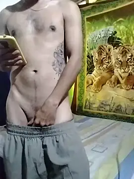 Snapshot of Killiam_boy chatting on June 7, 2026, 12:31 pm Killiam boy online show from June 7, 2026, 12:31 pm