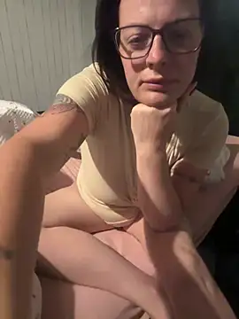 Snapshot of inkgirl222 chatting on June 21, 2026, 8:55 pm inkgirl222 online show from June 21, 2026, 8:55 pm