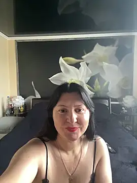 Snapshot of WickedSmile chatting on July 1, 2026, 8:27 am WickedSmile online show from July 1, 2026, 8:27 am
