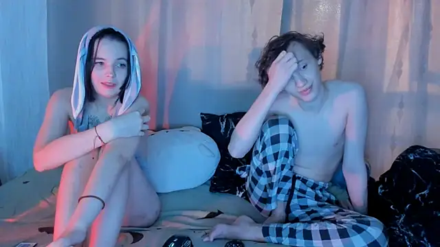Perfect CoupleXX online show from July 23, 2026, 11:57 pm