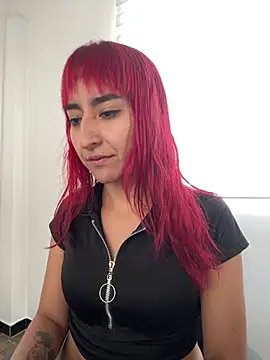 Juliethademon online show from June 9, 2026, 1:01 pm