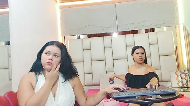 Snapshot of KatANDfer chatting on July 19, 2026, 1:48 pm KatANDfer online show from July 19, 2026, 1:48 pm