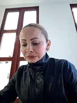 Snapshot of Sol_brillante chatting on July 12, 2026, 10:45 pm Sol brillante online show from July 12, 2026, 10:45 pm