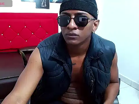 Snapshot of caellt chatting on June 9, 2026, 6:41 pm caellt online show from June 9, 2026, 6:41 pm
