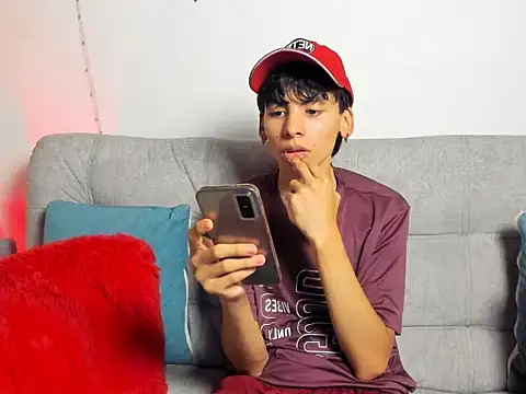 Snapshot of Angel_Dustt1 chatting on June 6, 2026, 8:35 pm Angel Dustt1 online show from June 6, 2026, 8:35 pm