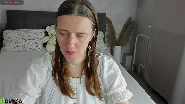 Kathrine-Meyer online show from June 27, 2026, 12:59 am