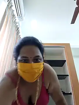Snapshot of Hot_Sreeja_Tamil chatting on June 13, 2026, 7:28 am Hot Sreeja Tamil online show from June 13, 2026, 7:28 am